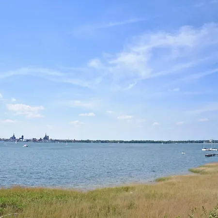 Zum Hafen In *